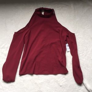 NEW Charlotte Russ Long sleeve cold shoulder top